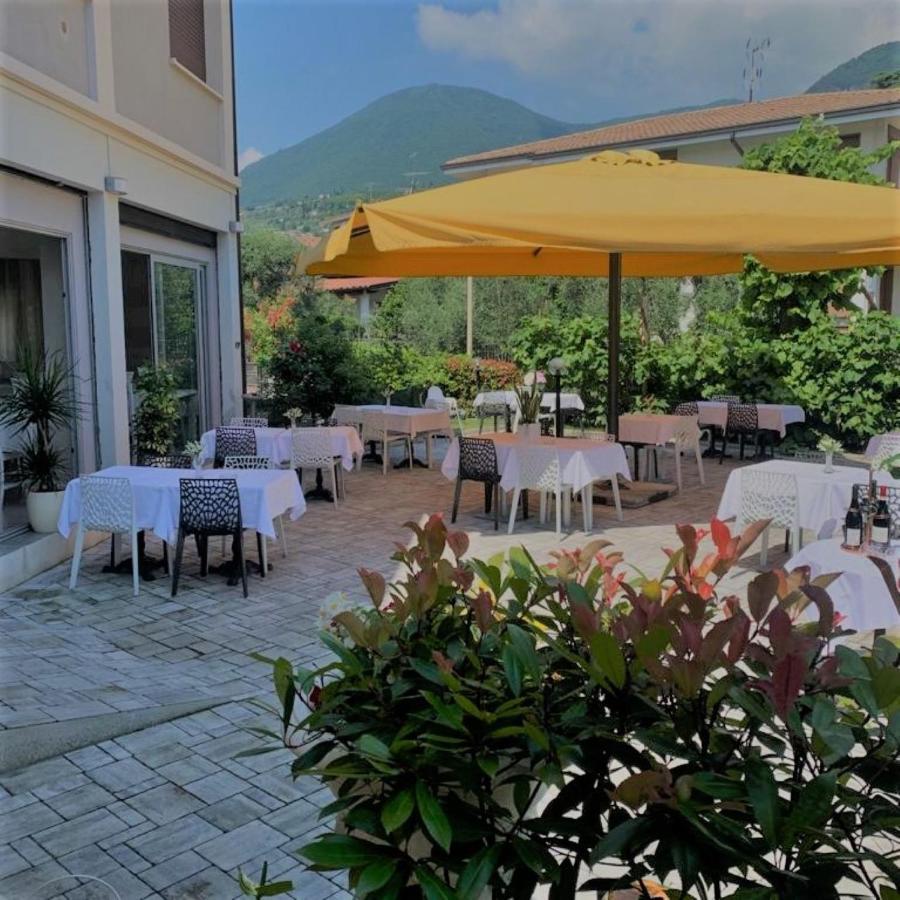 Hotel Lorena Toscolano-Maderno Kültér fotó