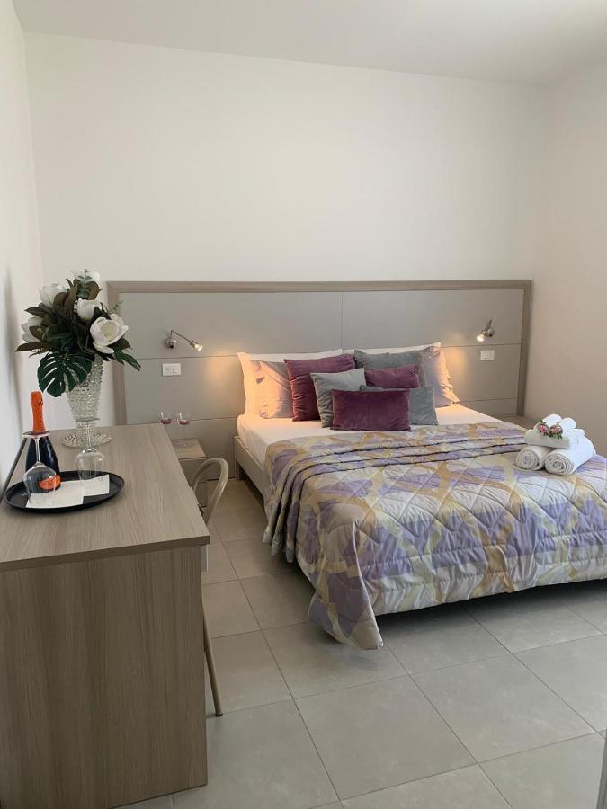 Hotel Lorena Toscolano-Maderno Kültér fotó